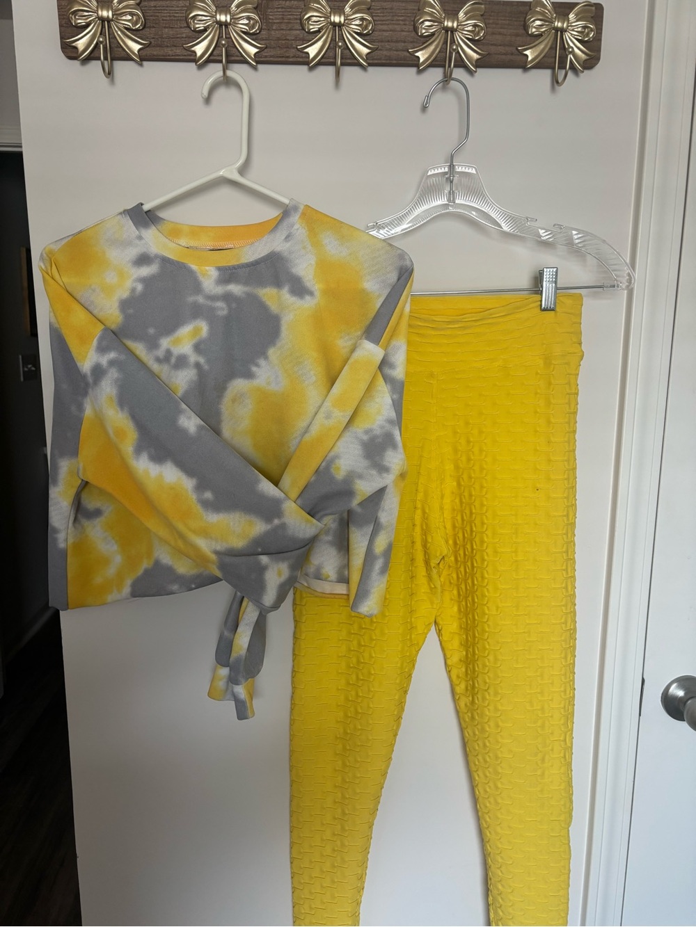 Yellow and Gray Tie-Dye Cropped Shirt with Yellow Textured Leggings | Set